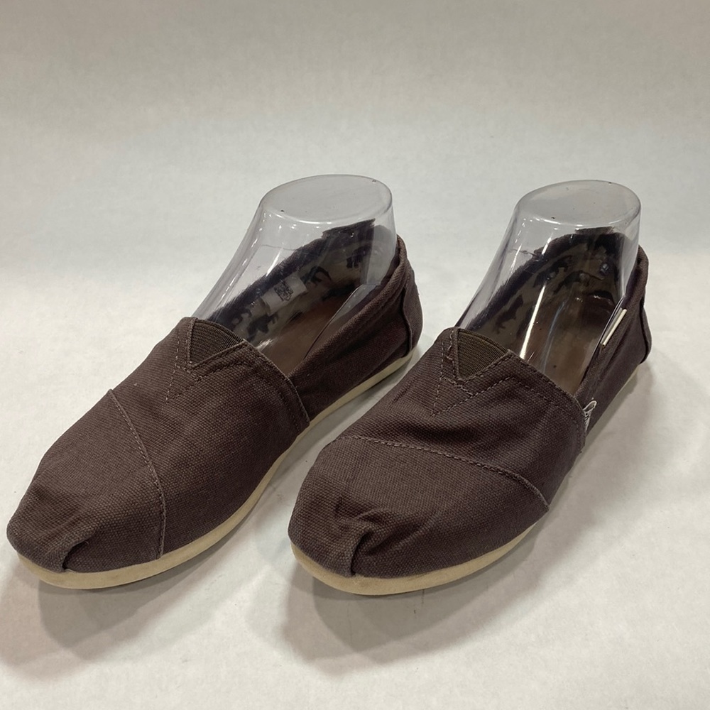 Toms‎ classic canvas shoes